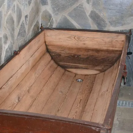 Attic * طابور