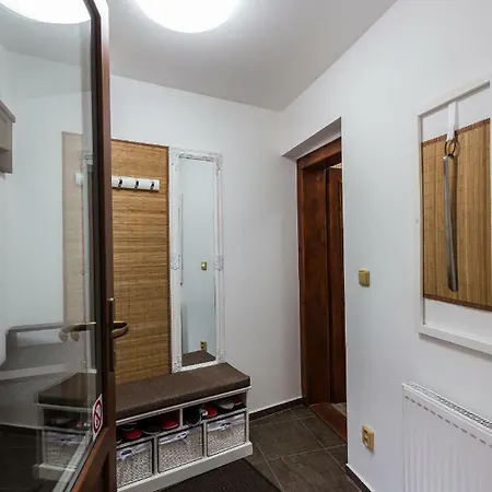 Attic منزل للإقامة